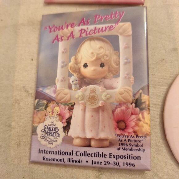 6 VTG PRECIOUS MOMENTS BUTTONS PINS LOT COLLECTORS CLUB - Picture 2 of 7